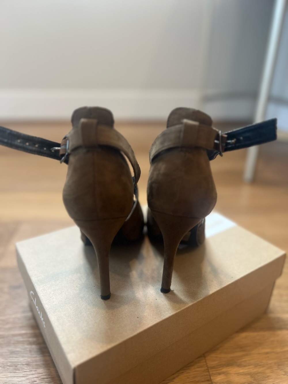 İpekyol Olive Brown Pointed-Toe Crisscross Strap Heels size 8 - Picture 3 of 6